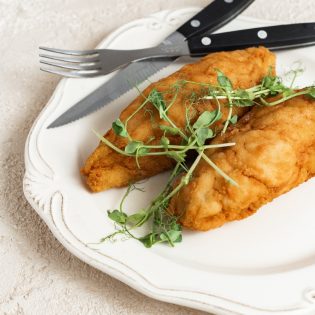 Kotlet devolay nadziewany masłem i pietruszką 180 g