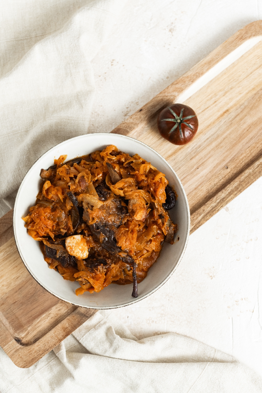 Bigos staropolski z suszonymi śliwkami 900 ml - obrazek 2