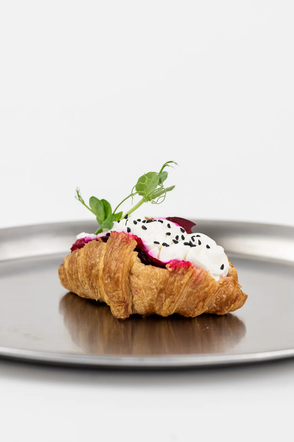 Mini croissant z serem kozim