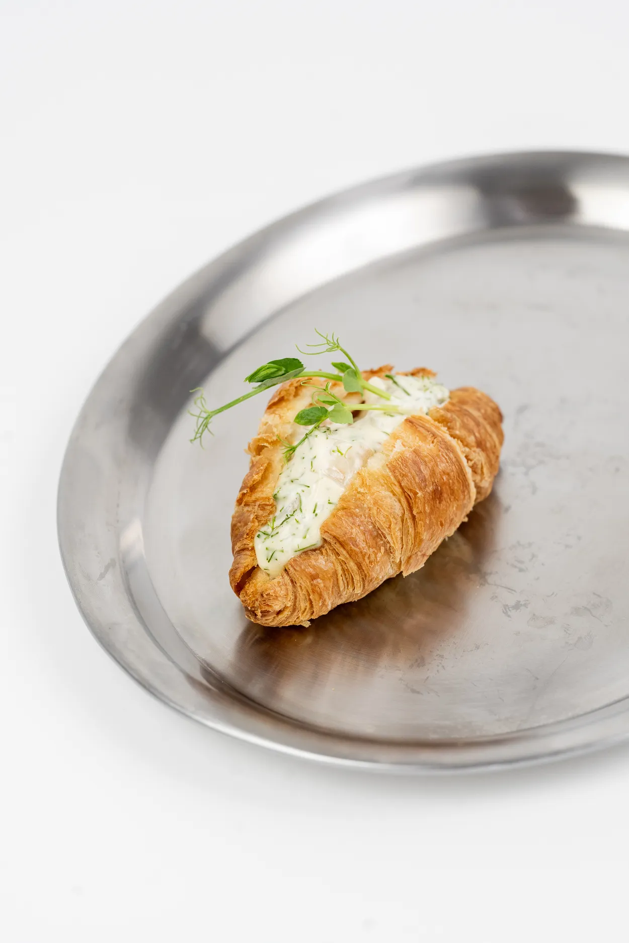 Mini croissant z pastą z krewetek