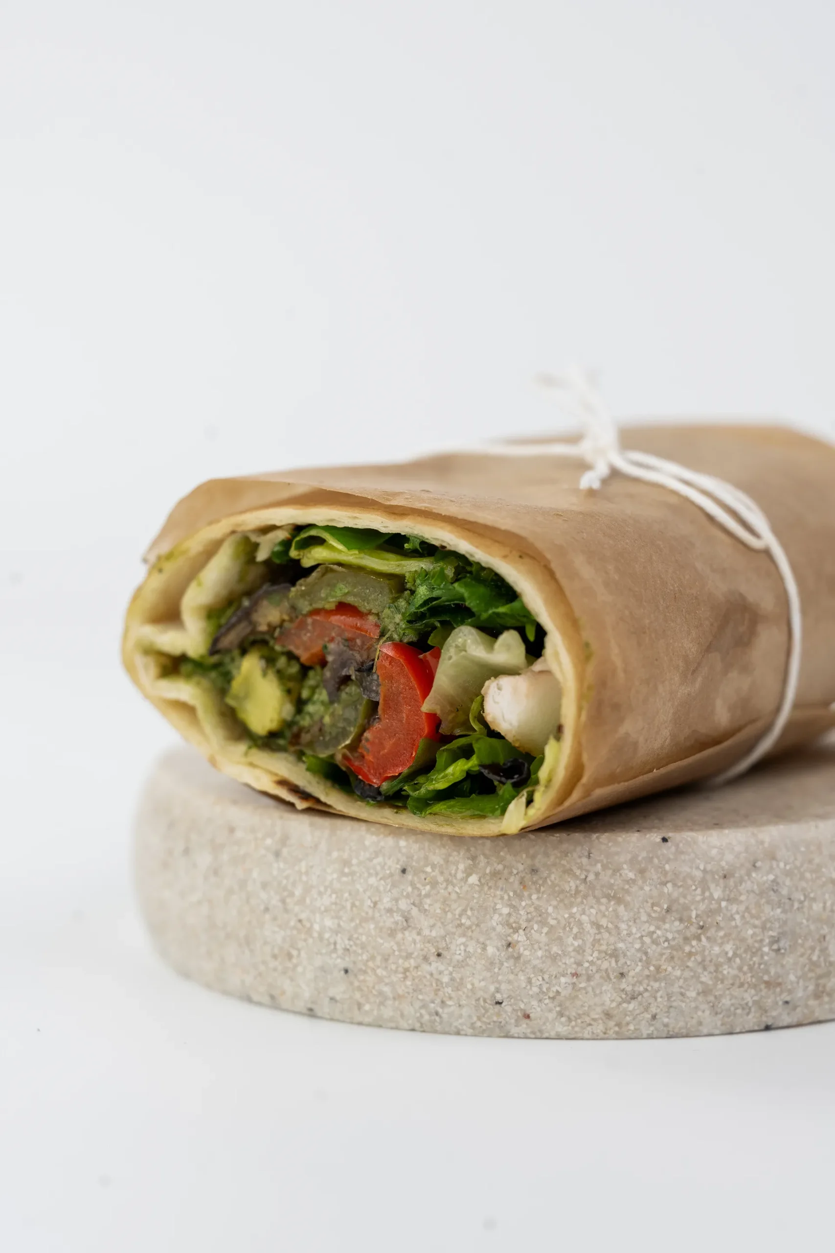 Wrap z pieczonymi warzywami