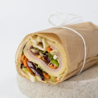 Wrap z szynką i serem